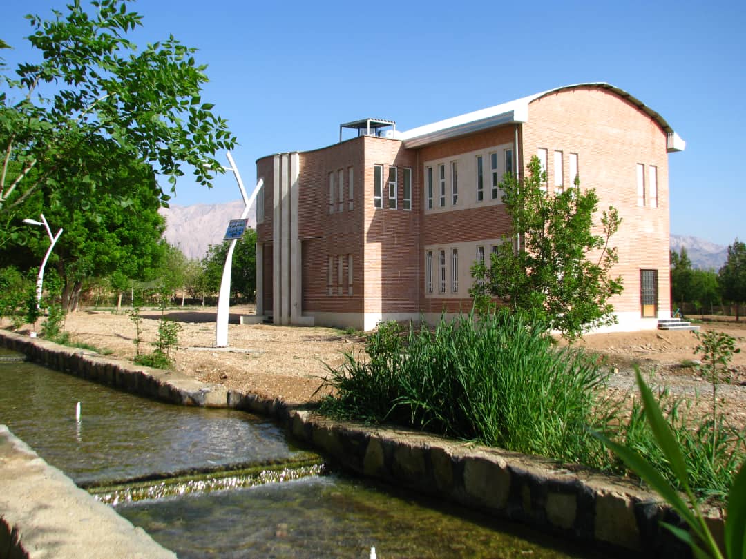 منظره تابستان اردوگاه