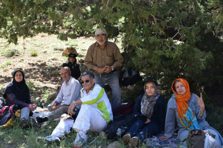 به آبشار نسروا کوه نوردی جمعه هفتم خرداد نود و پنج